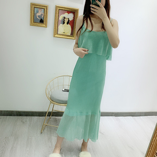 Rochie lunga de dama cu bretele subtiri