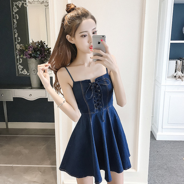 Rochie de damă modernă de denim cu bretele subțiri