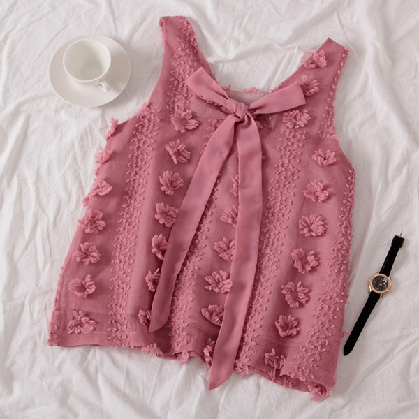 Maieu modern de damă cu element 3D în culoarea roz