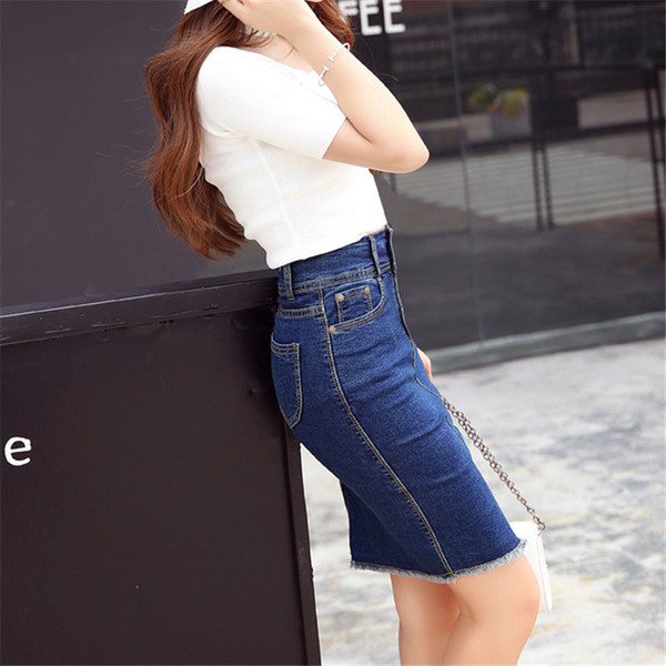 Fusta de dama actuala in albastru cu buzunare