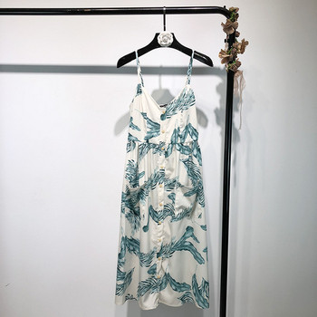 Rochie cu decolteu in V si bretele subtiri