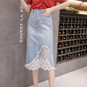 Fusta de dama moderna cu talie inalta intr-o culoare deschisa