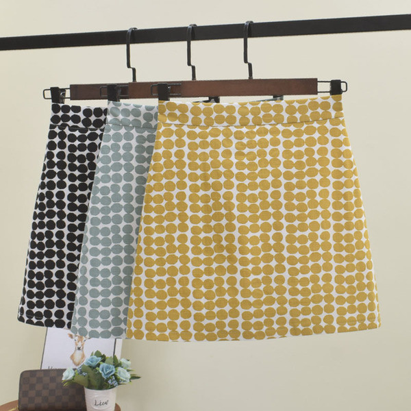 Fusta de dama cu buline cu talie inalta in mai multe culori