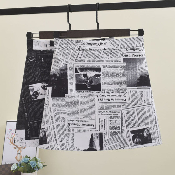 Fusta de dama eleganta cu aplicatie colorata si talie inalta