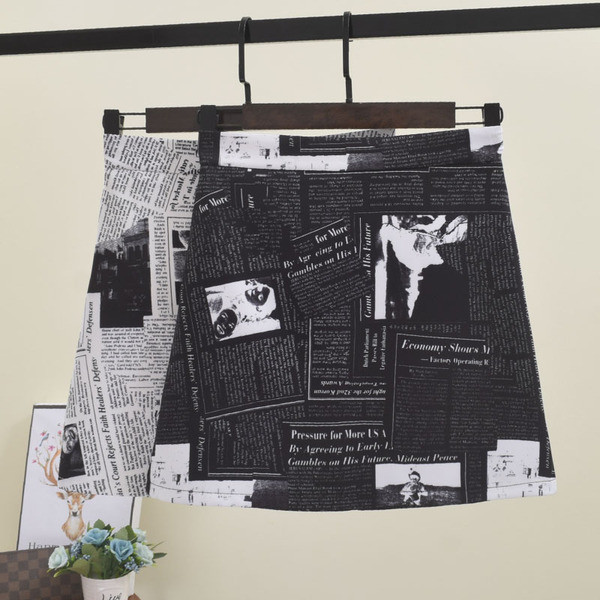 Fusta de dama eleganta cu aplicatie colorata si talie inalta