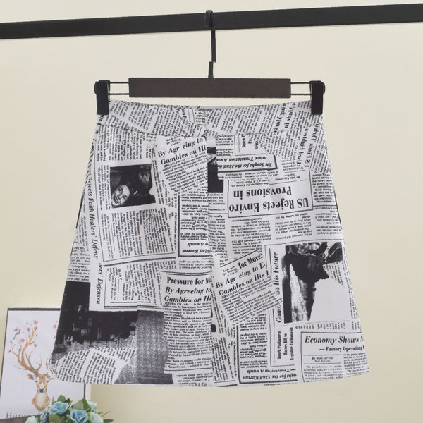 Fusta de dama eleganta cu aplicatie colorata si talie inalta