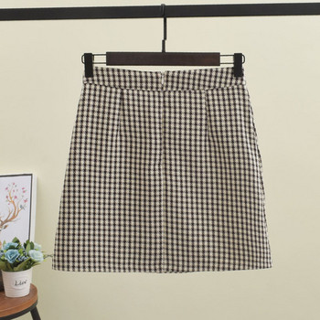 Fusta scurta dama in carouri cu nasturi in doua culori