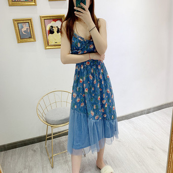 Rochie cu decolteu in V si bretele subtiri cu tul