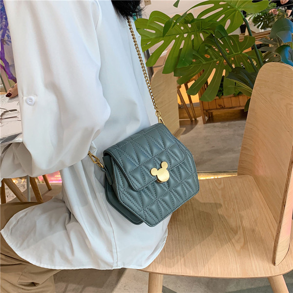 Geanta de dama moderna cu inchidere metalica in mai multe culori