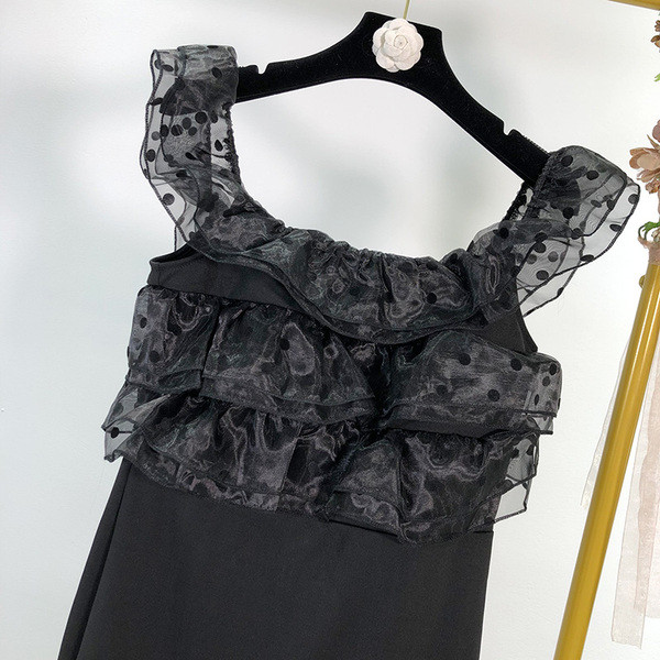 Rochie de dama eleganta cu tul de culoare neagra