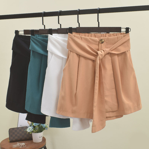 Pantaloni scurti de dama cu talie elastica inalta in mai multe culori