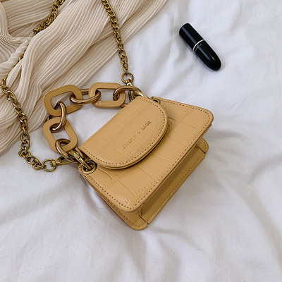 Geanta de dama cu lant metalic in mai multe culori