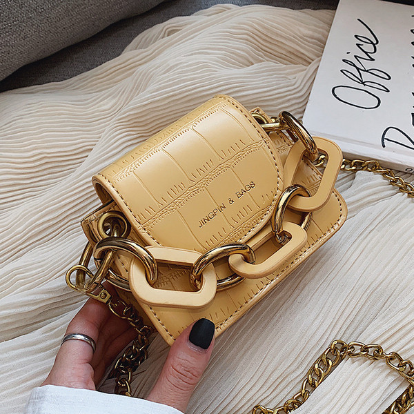 Geanta de dama cu lant metalic in mai multe culori