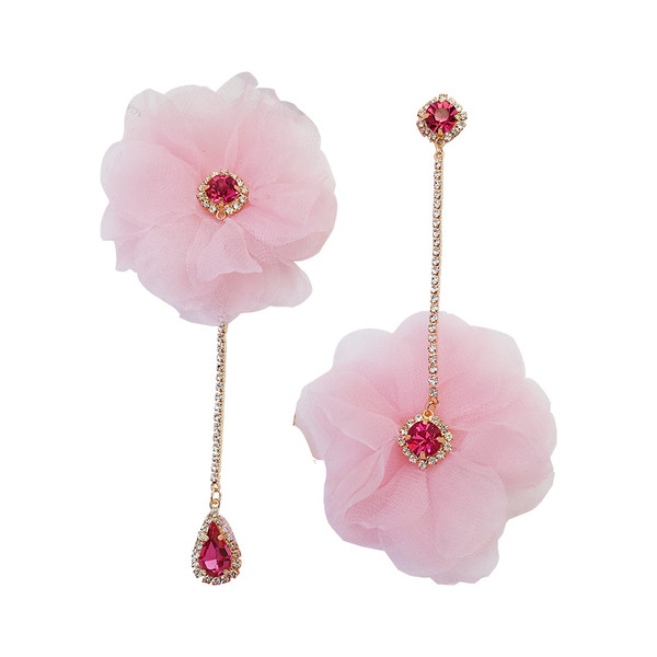 Cercei eleganti de dama in forma de floare