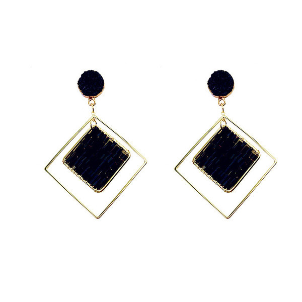 Cercei moderni de dama - in negru