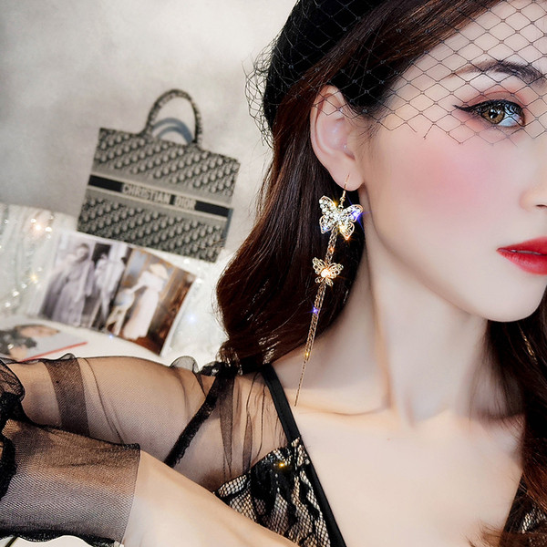 Cercei lungi de dama - de culoare aurie cu pietre