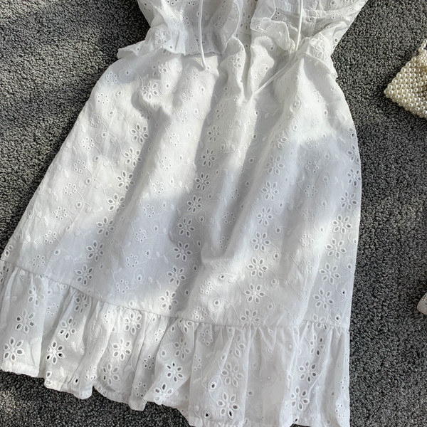 Rochie moderna de dama cu cravate in trei culori