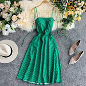 Rochie de dama cu buline si bretele subtiri de culoare verde