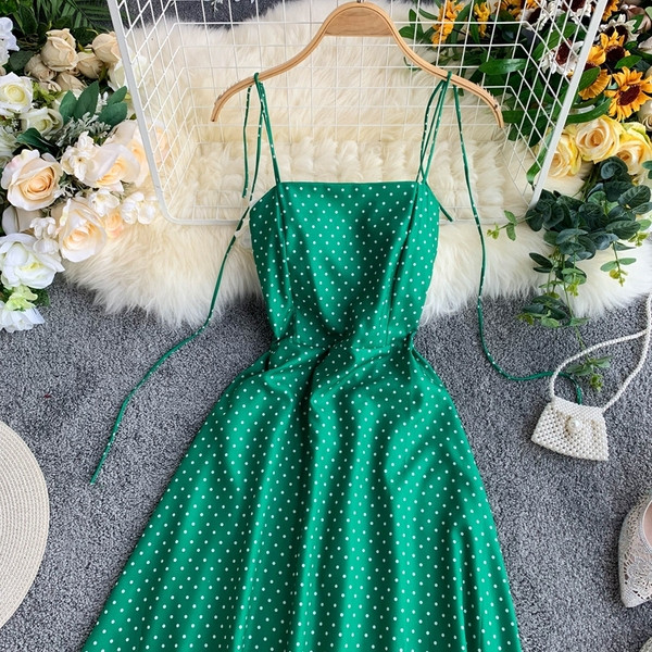 Rochie de dama cu buline si bretele subtiri de culoare verde