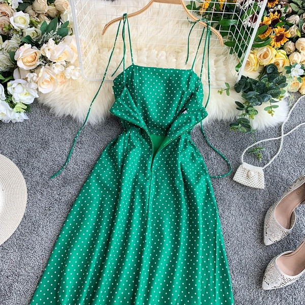 Rochie de dama cu buline si bretele subtiri de culoare verde