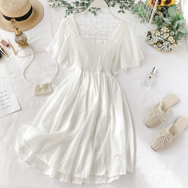 Rochie casual de dama cu maneci scurte de culoare alba