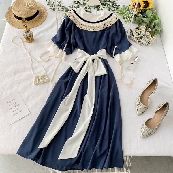 Rochie de dama lunga cu dantela pe maneci de culoare albastra