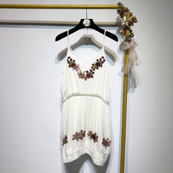 Rochie scurta de dama cu bretele subtiri cu broderie