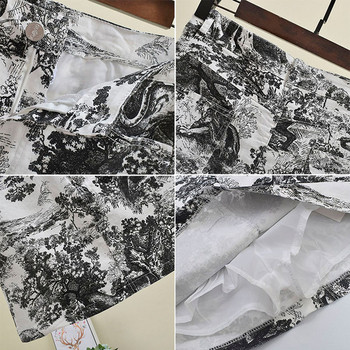 Fusta de dama cu aplicatie colorata si buzunare