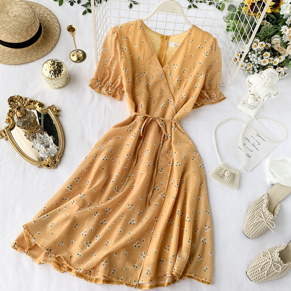 Rochie de dama cu decolteu in V si model floral in doua culori