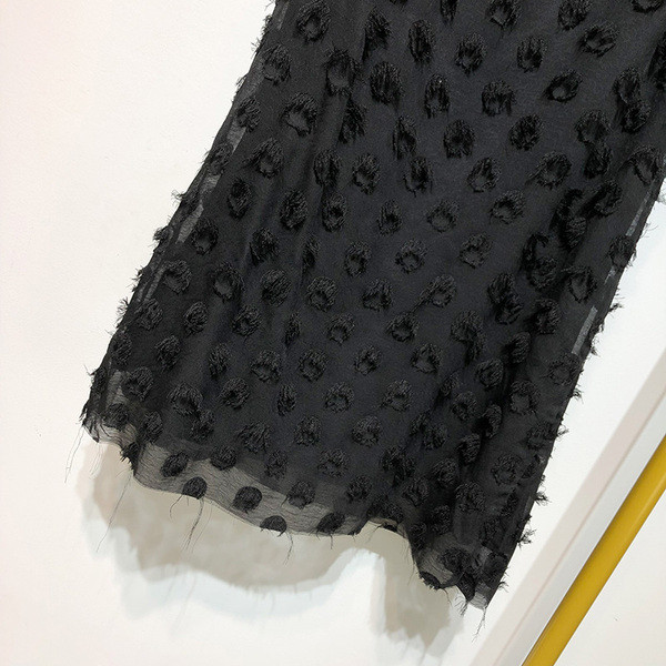 Rochie scurta de dama in negru cu tul