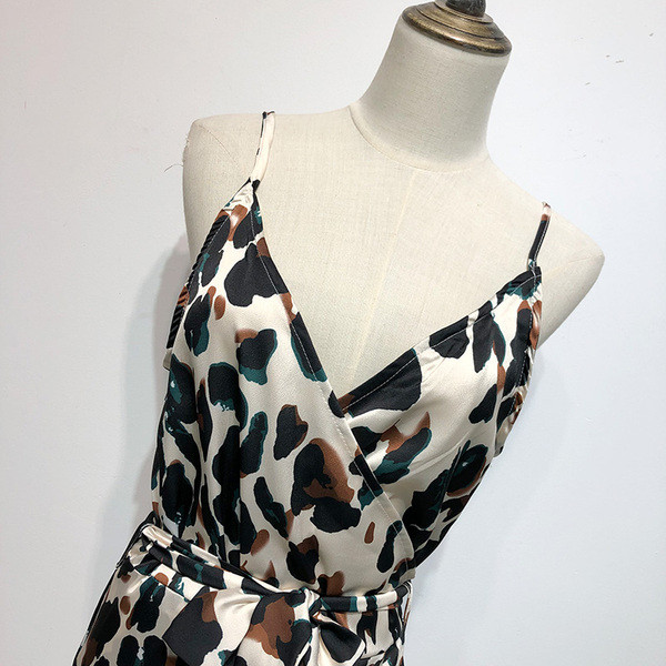 Rochie lunga cu bretele subtiri cu animal print