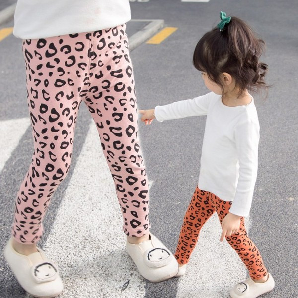 Детски ежедневен клин в четири цвята с леопардов десен 