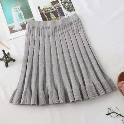 Fusta de dama decupata in negru, maro si gri