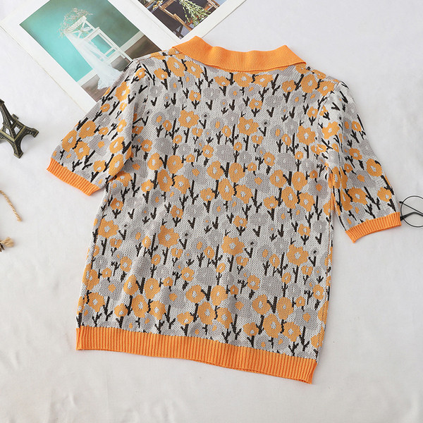 Bluza de dama din tricotat subtire cu guler si maneci scurte