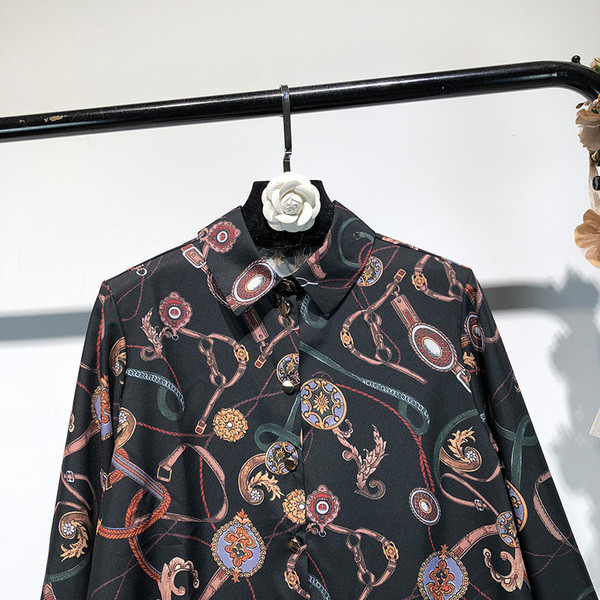 Rochie casual cu maneci lungi in negru si model