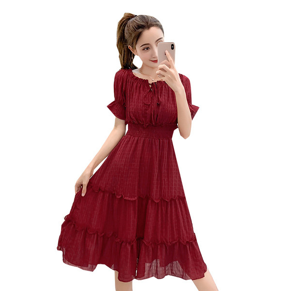 Rochie actuală de damă cu mâneci căzute în visiniu