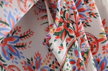 Rochie lunga cu umerii goi cu model floral