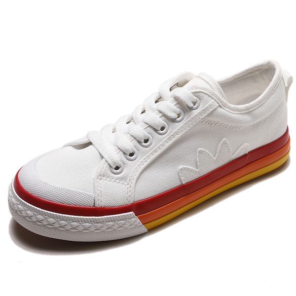 Κορυφαία αθλητικά γυναικεία παπούτσια σε άσπρο χρώμα