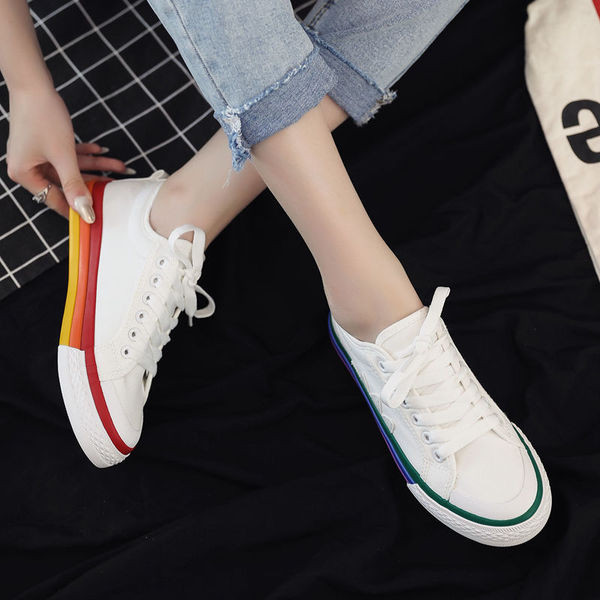 Κορυφαία αθλητικά γυναικεία παπούτσια σε άσπρο χρώμα