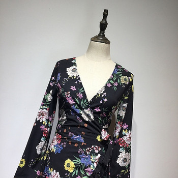 Rochie cu decolteu adânc, cu mâneci lungi cu model floral