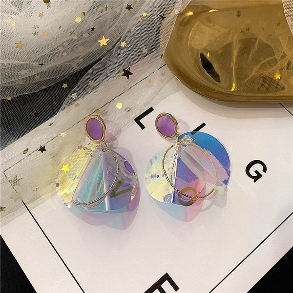 Cercei de dama actuali cu forma rotunda