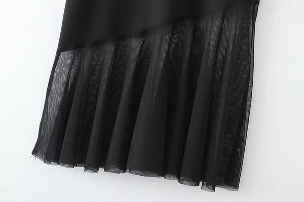 Rochie lunga de dama in negru cu tul