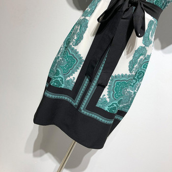 Rochie scurta de dama cu legaturi in talie cu model colorat