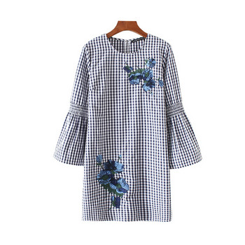 Rochie de dama in carouri cu maneci lungi lotus si broderie