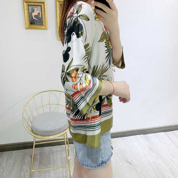 Bluza dama model lat cu model floral