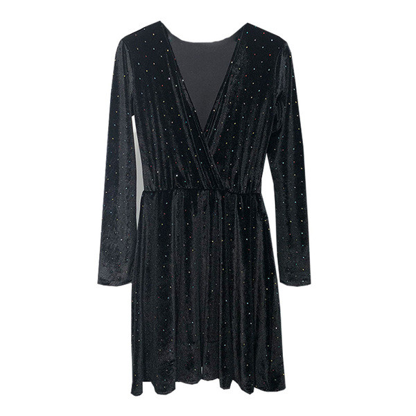 Rochie cu decolteu în V adânc și mâneci lungi în negru