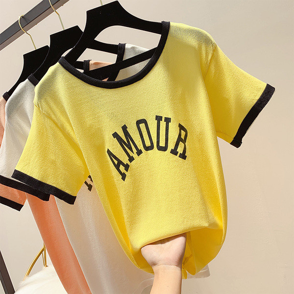 Bluză de damă cu mâneci scurte și inscripție