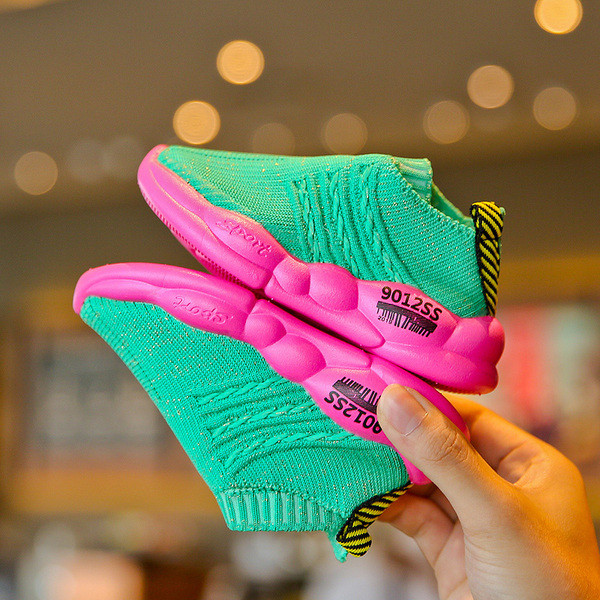 Adidași casual pentru copii în patru culori - pentru băieți și fete