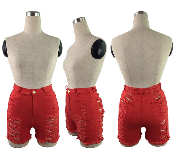 ÚJ rövidnadrág modell szakadt motívumokkal, magas derékkal