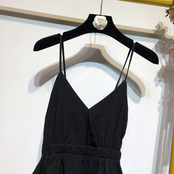 Rochie lunga de dama cu bretele subtiri de culoare neagra